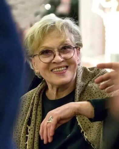 Alisa Freundlix "Deyəsən, bu dünyada çox qalmışam."