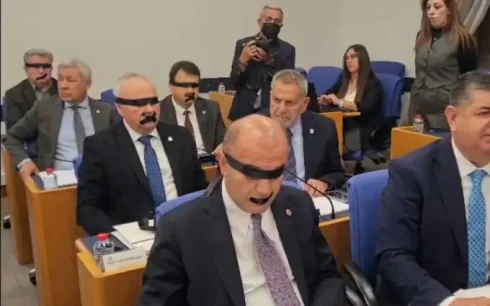 Türkiyəli deputatlar parlamentin iclasına belə qatıldılar - VİDEO